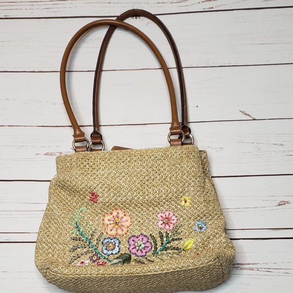 Straw Handbag with Floral Embroidery - Picture 1 of 16